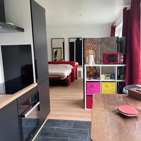 Flat Vane & Soun Apartment *