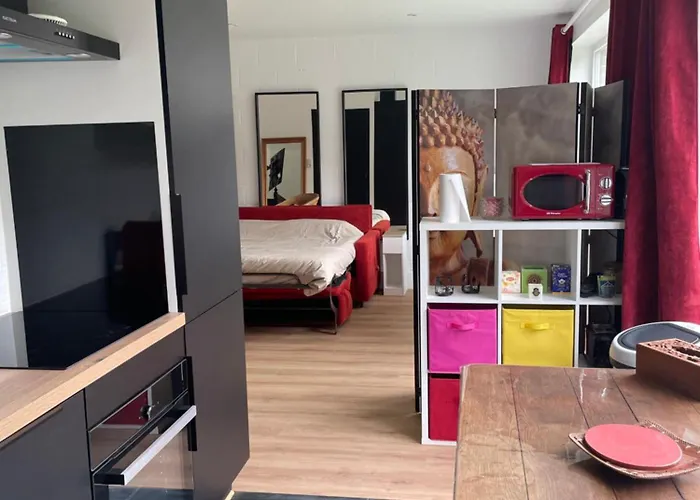 Flat Vane & Soun Apartment *